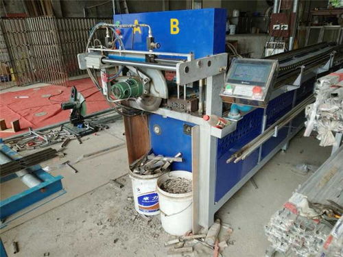 廠家直銷數(shù)控沖孔機不銹鋼打孔機 防盜網(wǎng)打孔機